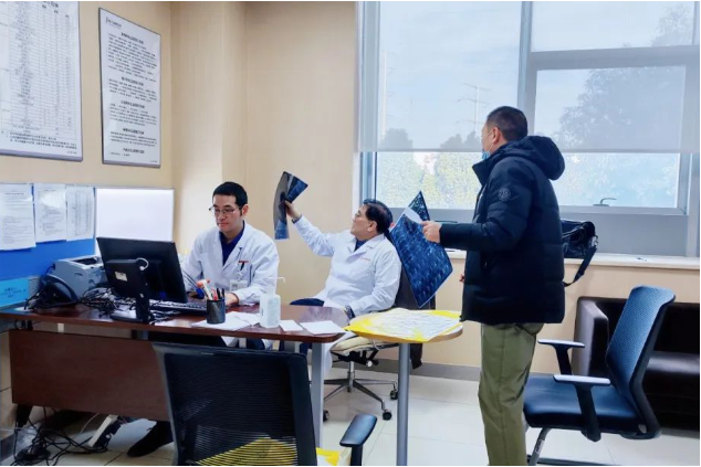 1703580481233 1703580481233